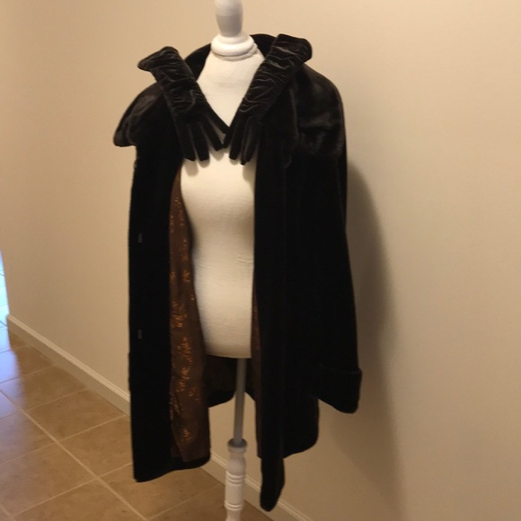 Faux fur coat plus velvet gloves - Picture 4 of 7